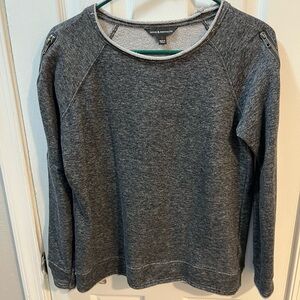 Rock & Republic Gray long sleeve Knit Top zipper sleeve accents Size Small.